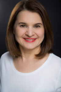 Katja Katschemba schaut in die Kamera